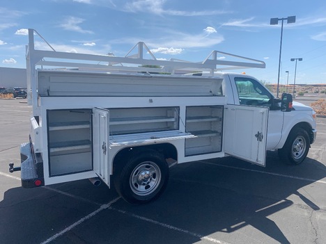 USED 2016 FORD F350 SERVICE - UTILITY TRUCK #2887-9
