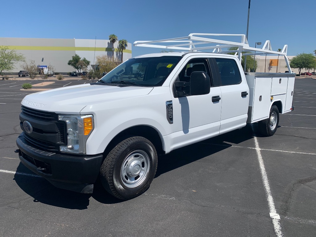 USED 2017 FORD F250 SERVICE - UTILITY TRUCK #2899