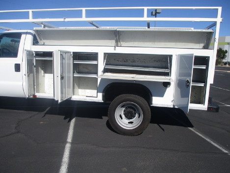 USED 2013 FORD F-550 SERVICE - UTILITY TRUCK #2907-8
