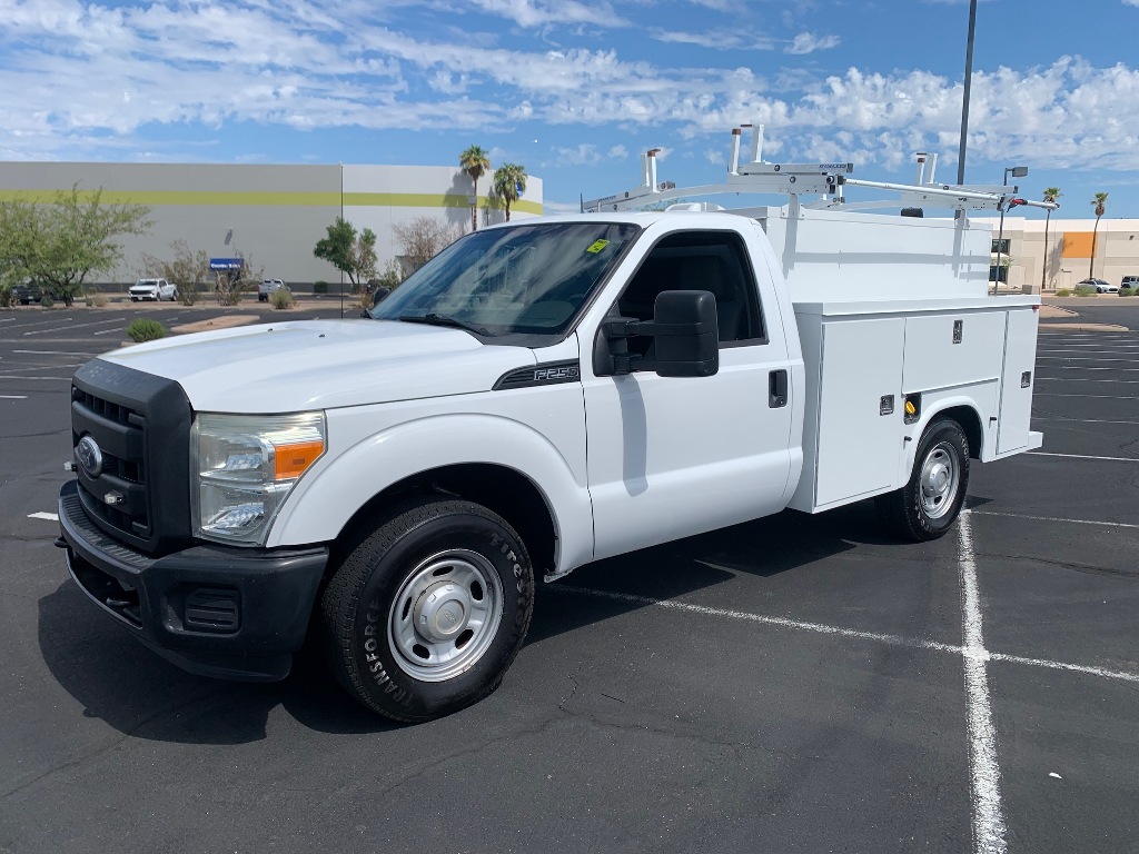 USED 2012 FORD F250 SERVICE - UTILITY TRUCK #2913