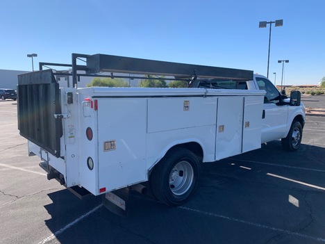 USED 2014 FORD F350 SERVICE - UTILITY TRUCK #2941-5