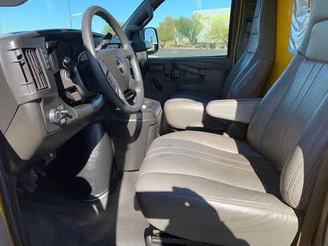 USED 2019 GMC SAVANA 3500 BOX VAN TRUCK #2953-16