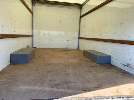 USED 2019 GMC SAVANA 3500 BOX VAN TRUCK #2953-8
