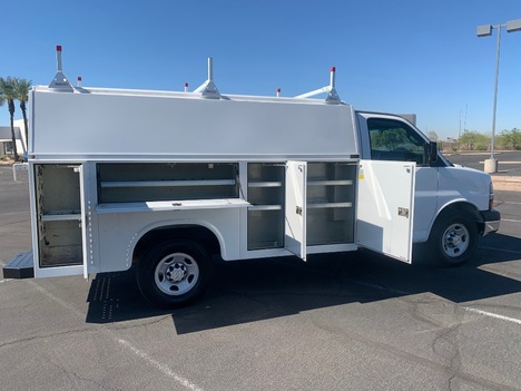 USED 2016 CHEVROLET EXPRESS G3500 SERVICE - UTILITY TRUCK #2989-8