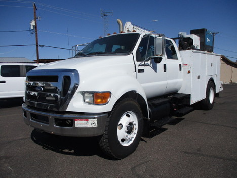 USED 2011 FORD F750 CRANE TRUCK #3019-1