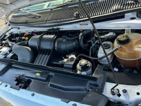 USED 2015 FORD E450 SERVICE - UTILITY TRUCK #3030-16