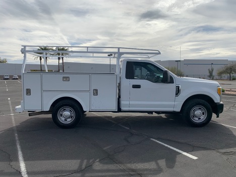 USED 2017 FORD F250 SERVICE - UTILITY TRUCK #3039-6