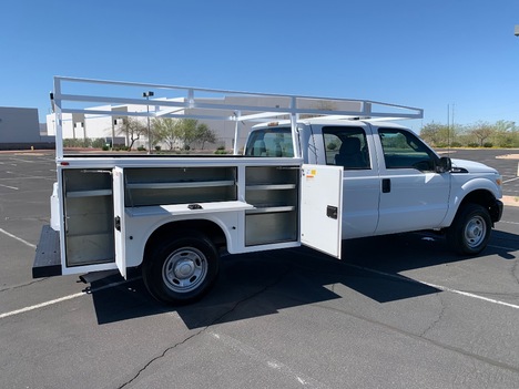 USED 2015 FORD F-250 SERVICE - UTILITY TRUCK #3054-8