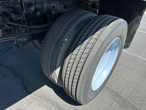 USED 2005 FORD F550 FLATBED TRUCK #3059-10