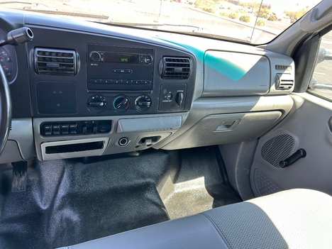 USED 2005 FORD F550 FLATBED TRUCK #3059-17