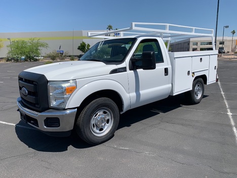 USED 2015 FORD F250 SERVICE - UTILITY TRUCK #3067-1