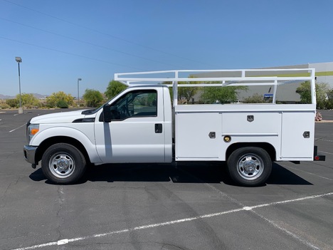 USED 2015 FORD F250 SERVICE - UTILITY TRUCK #3067-2