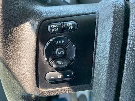 USED 2015 FORD F250 SERVICE - UTILITY TRUCK #3067-20