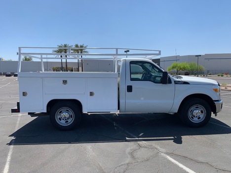 USED 2015 FORD F250 SERVICE - UTILITY TRUCK #3067-6
