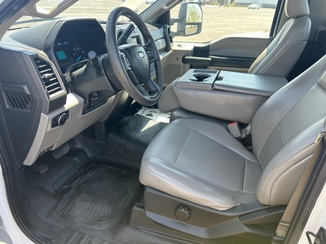 USED 2017 FORD F250 SERVICE - UTILITY TRUCK #3072-14
