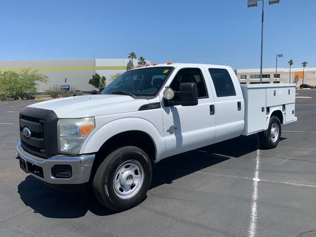 USED 2011 FORD F350 SRW SERVICE - UTILITY TRUCK #3075
