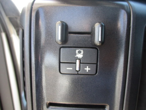 USED 2015 CHEVROLET SILVERADO 3500HD SERVICE - UTILITY TRUCK #3082-24