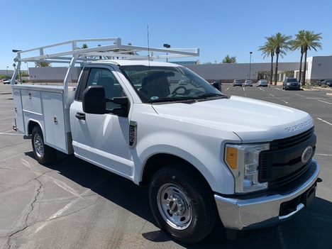 USED 2017 FORD F250 SERVICE - UTILITY TRUCK #3088-9