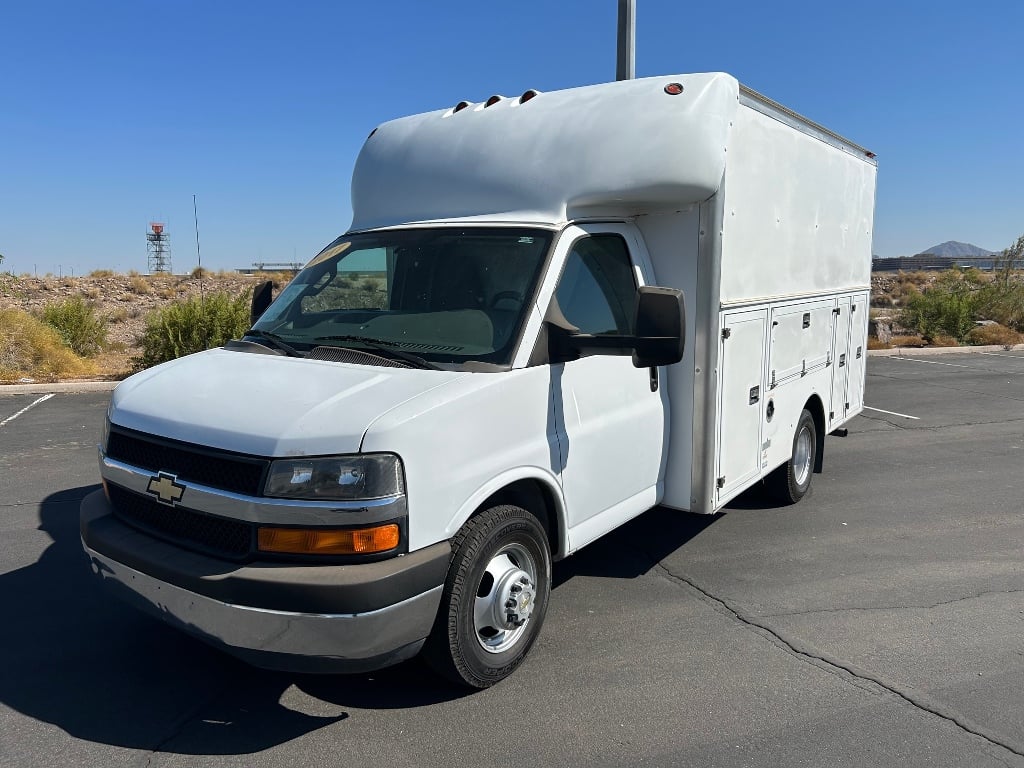 USED 2017 CHEVROLET EXPRESS G3500 SERVICE - UTILITY TRUCK #3099