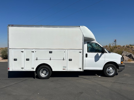 USED 2017 CHEVROLET EXPRESS G3500 SERVICE - UTILITY TRUCK #3099-4