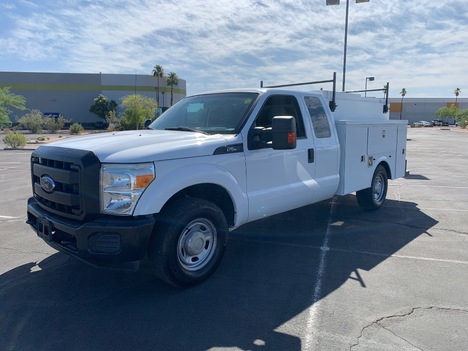 USED 2015 FORD F250 SERVICE - UTILITY TRUCK #3113-1