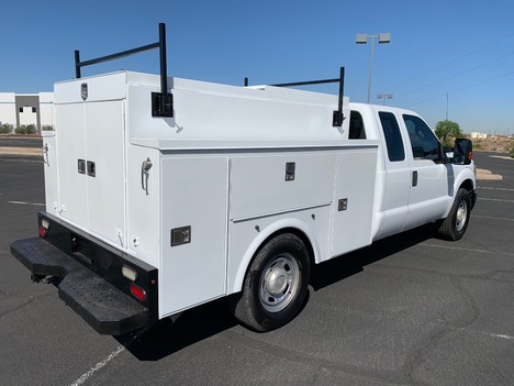 USED 2015 FORD F250 SERVICE - UTILITY TRUCK #3113-5