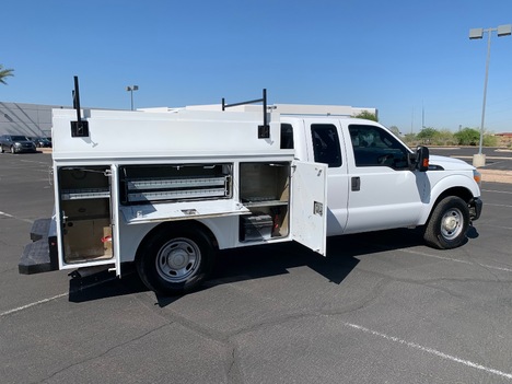 USED 2015 FORD F250 SERVICE - UTILITY TRUCK #3113-8