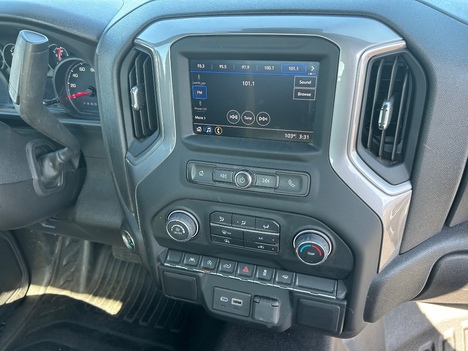 USED 2022 CHEVROLET SILVERADO 1500 2WD 1/2 TON PICKUP TRUCK #3116-18