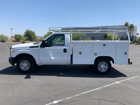 USED 2016 FORD F250 SERVICE - UTILITY TRUCK #3121-2