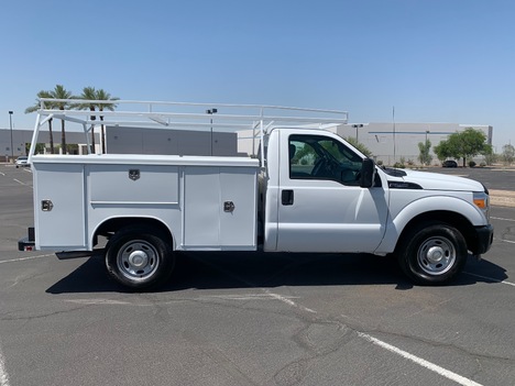 USED 2016 FORD F250 SERVICE - UTILITY TRUCK #3121-6