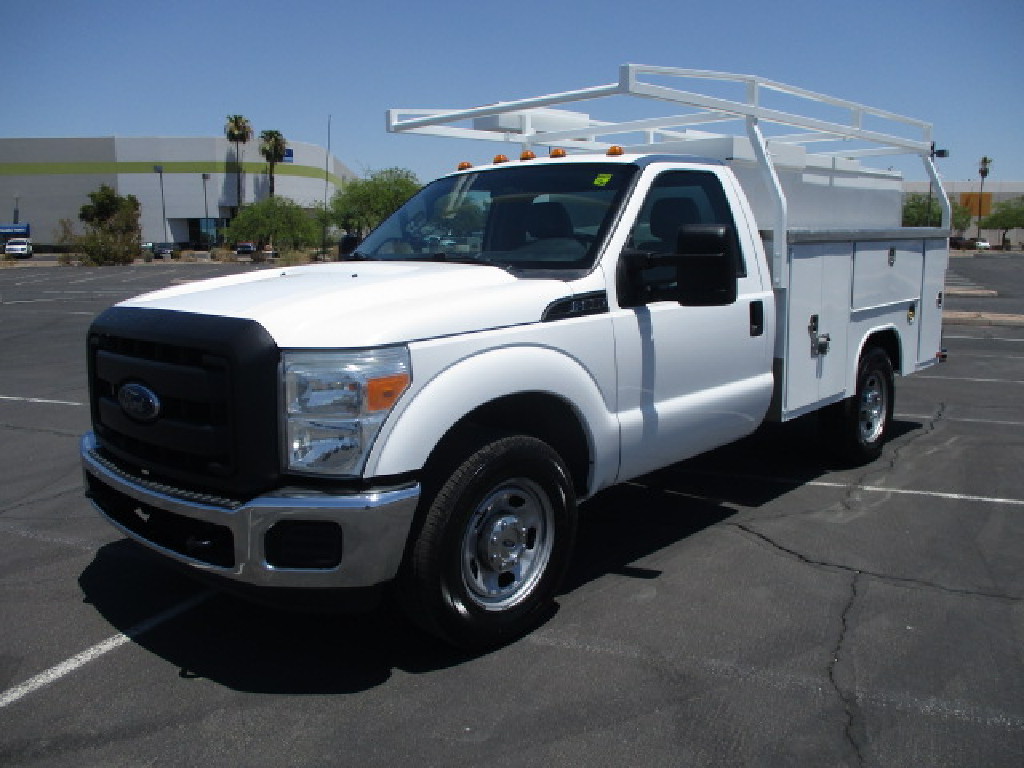 USED 2015 FORD F350 SRW SERVICE - UTILITY TRUCK #3138