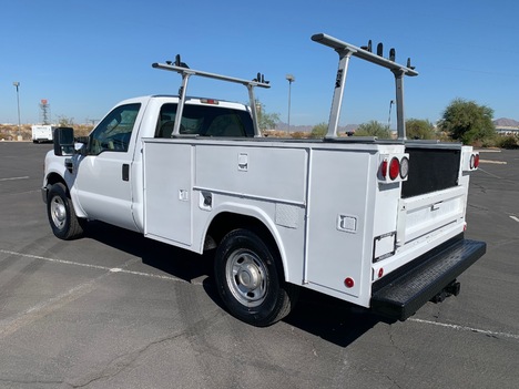 USED 2010 FORD F250 SERVICE - UTILITY TRUCK #3206-3