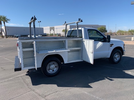 USED 2010 FORD F250 SERVICE - UTILITY TRUCK #3206-8