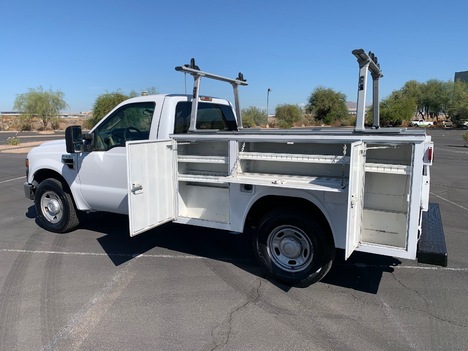 USED 2010 FORD F250 SERVICE - UTILITY TRUCK #3206-9