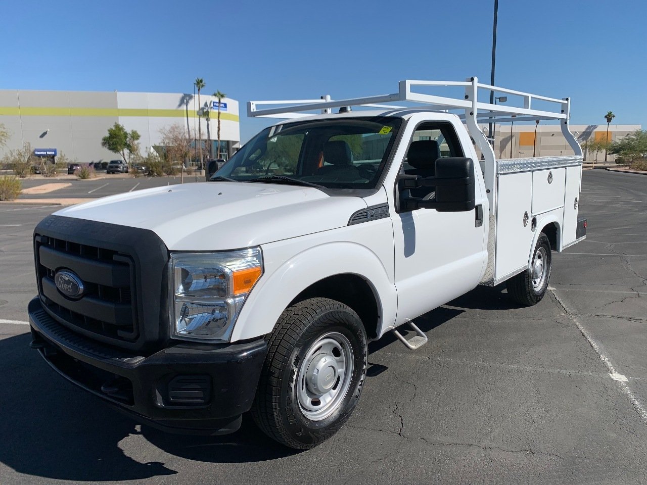 USED 2013 FORD F350 SRW SERVICE - UTILITY TRUCK #3215