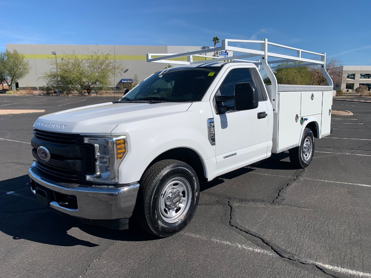 USED 2019 FORD F250 SERVICE - UTILITY TRUCK #3228