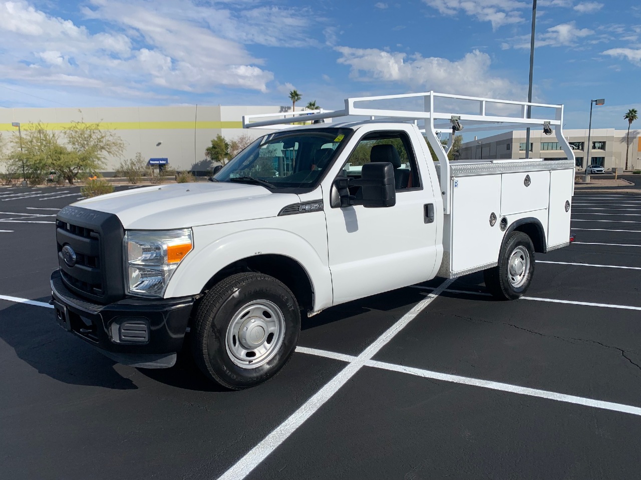 USED 2013 FORD F350 SRW SERVICE - UTILITY TRUCK #3230