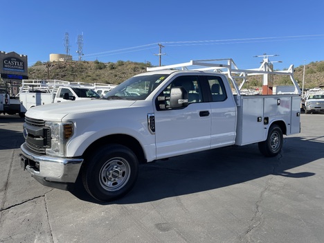 2019-ford-f250-service-utility-truck #3646