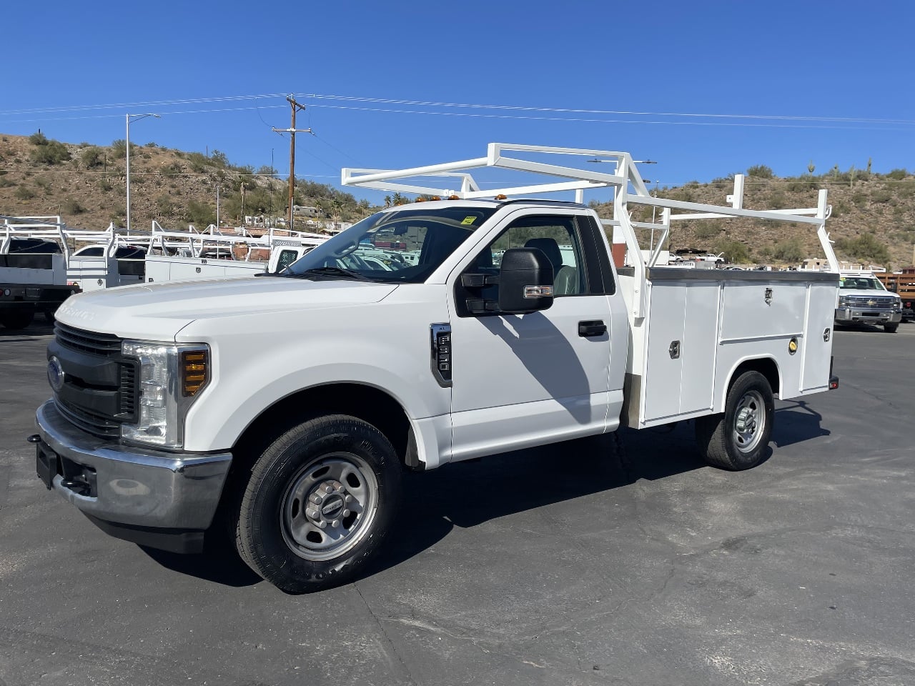 2019 FORD F350 SRW Service - Utility Truck #1 2019 FORD F350 SRW Service - Utility Truck #1