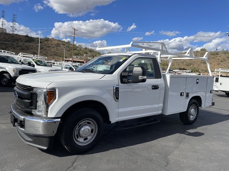2019-ford-f250-service-utility-truck #3698