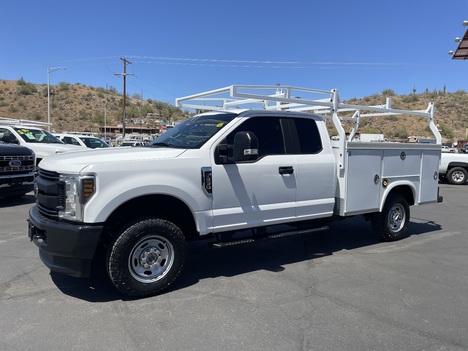2019-ford-f350-srw-service-utility-truck #3737