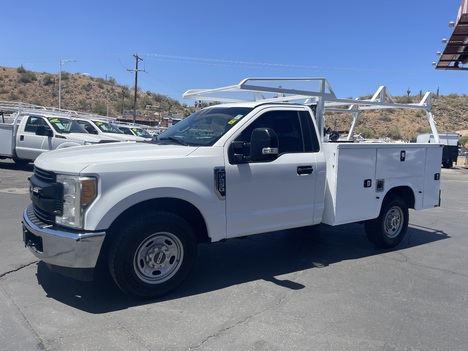 2017-ford-f-250-service-utility-truck #3777